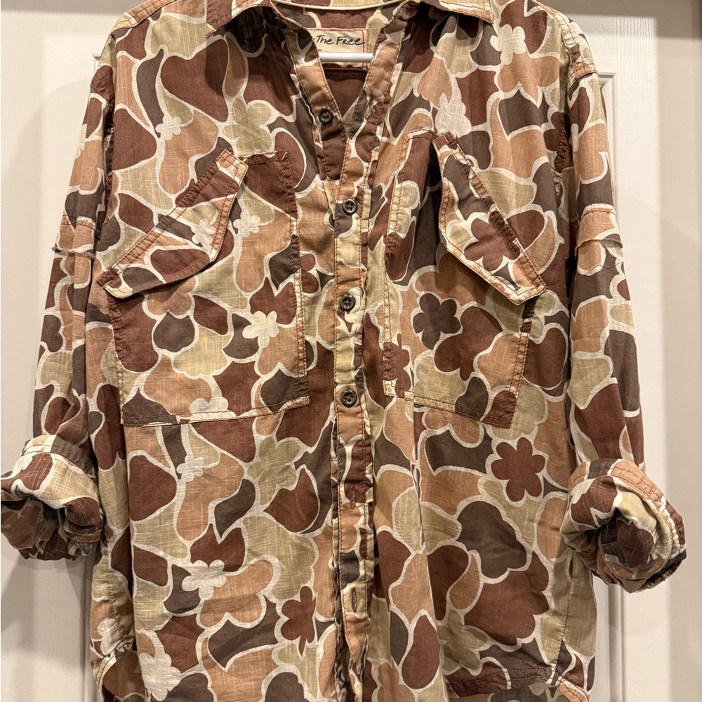 We The Free Men's Casual Floral Button Down Shirt - Brown and Cream